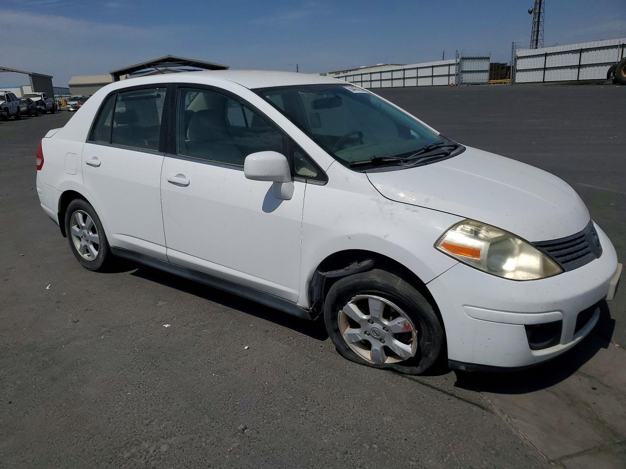 2008 NISSAN VERSA 1.8 S — Фото 4 из 12