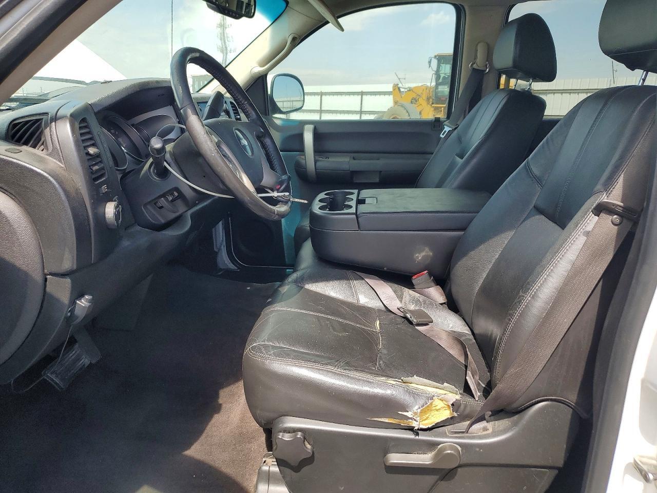 2008 CHEVROLET SILVERADO C1500 — Фото 7 из 13