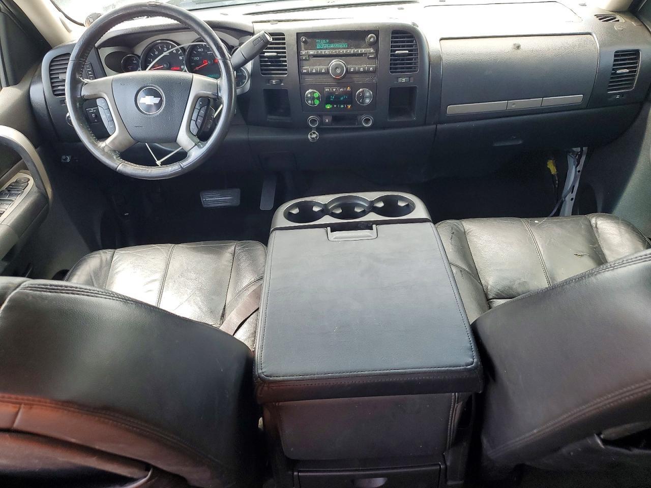 2008 CHEVROLET SILVERADO C1500 — Фото 8 из 13