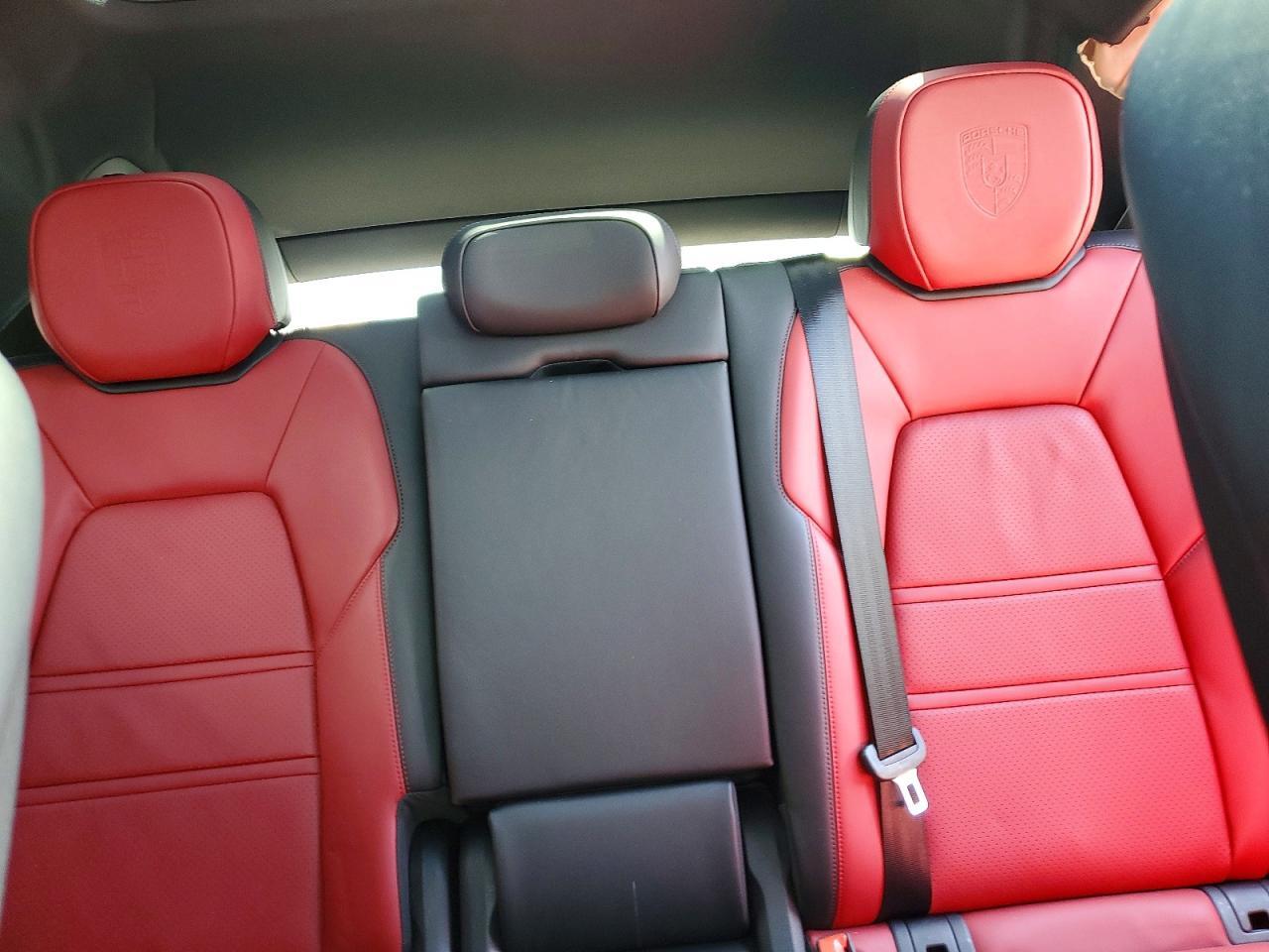 WP1AA2AY6RDA05256 2024 PORSCHE CAYENNE photo no. 10
