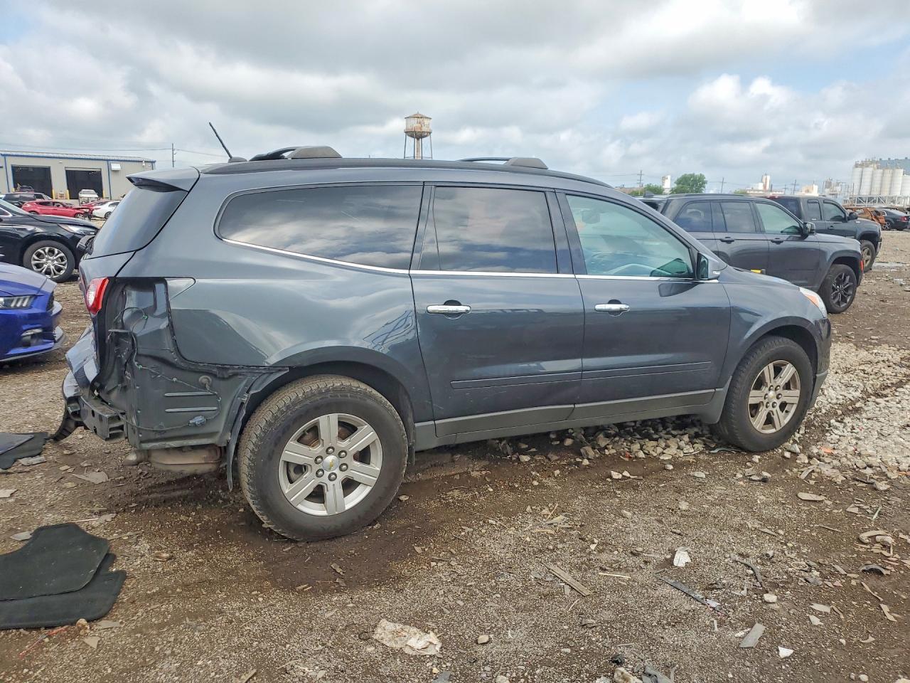1GNKRGED3CJ388768 2012 CHEVROLET TRAVERSE photo no. 3
