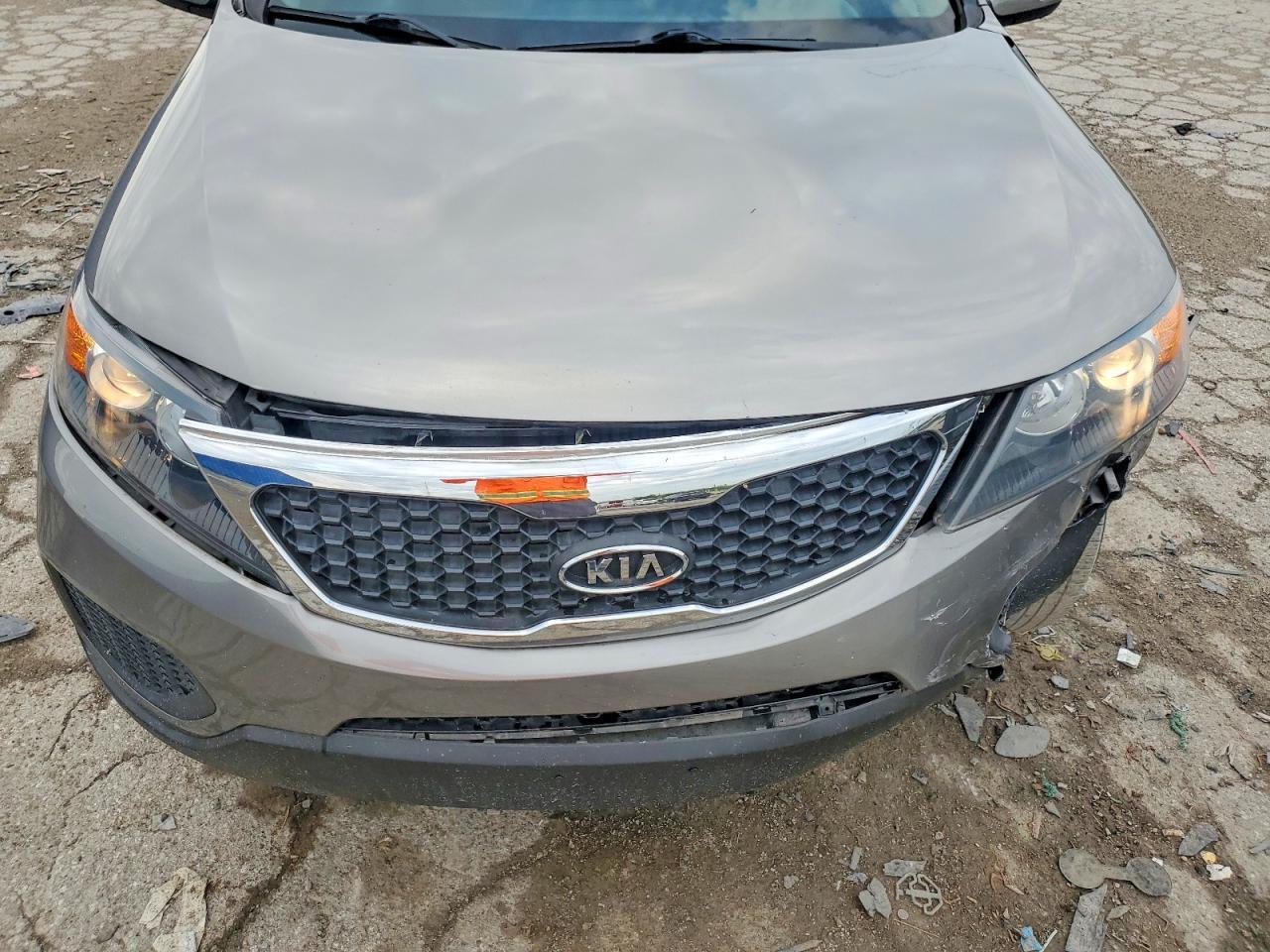 5XYKT3A17CG273895 2012 KIA SORENTO photo no. 12