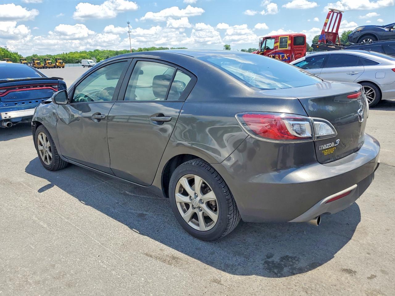 JM1BL1VG6B1359541 2011 MAZDA 3 photo no. 2