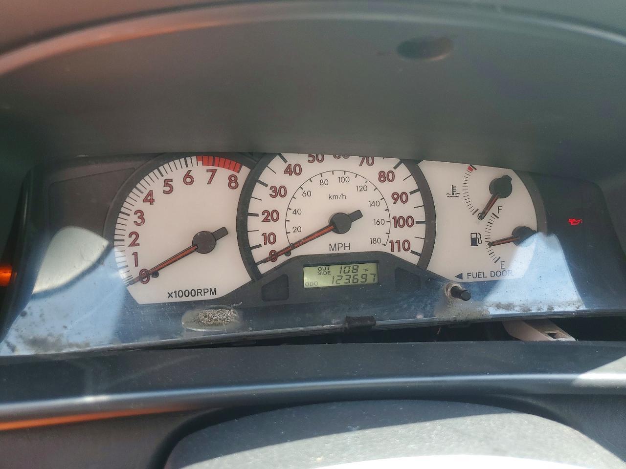 2004 TOYOTA COROLLA S — Фото 9 из 13