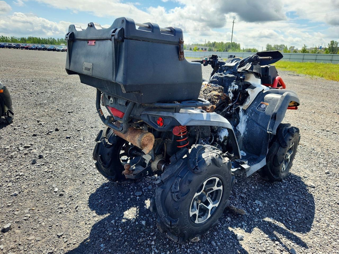 3JBLWAT29GJ000170 2016 CAN-AM OUTLANDER photo no. 4