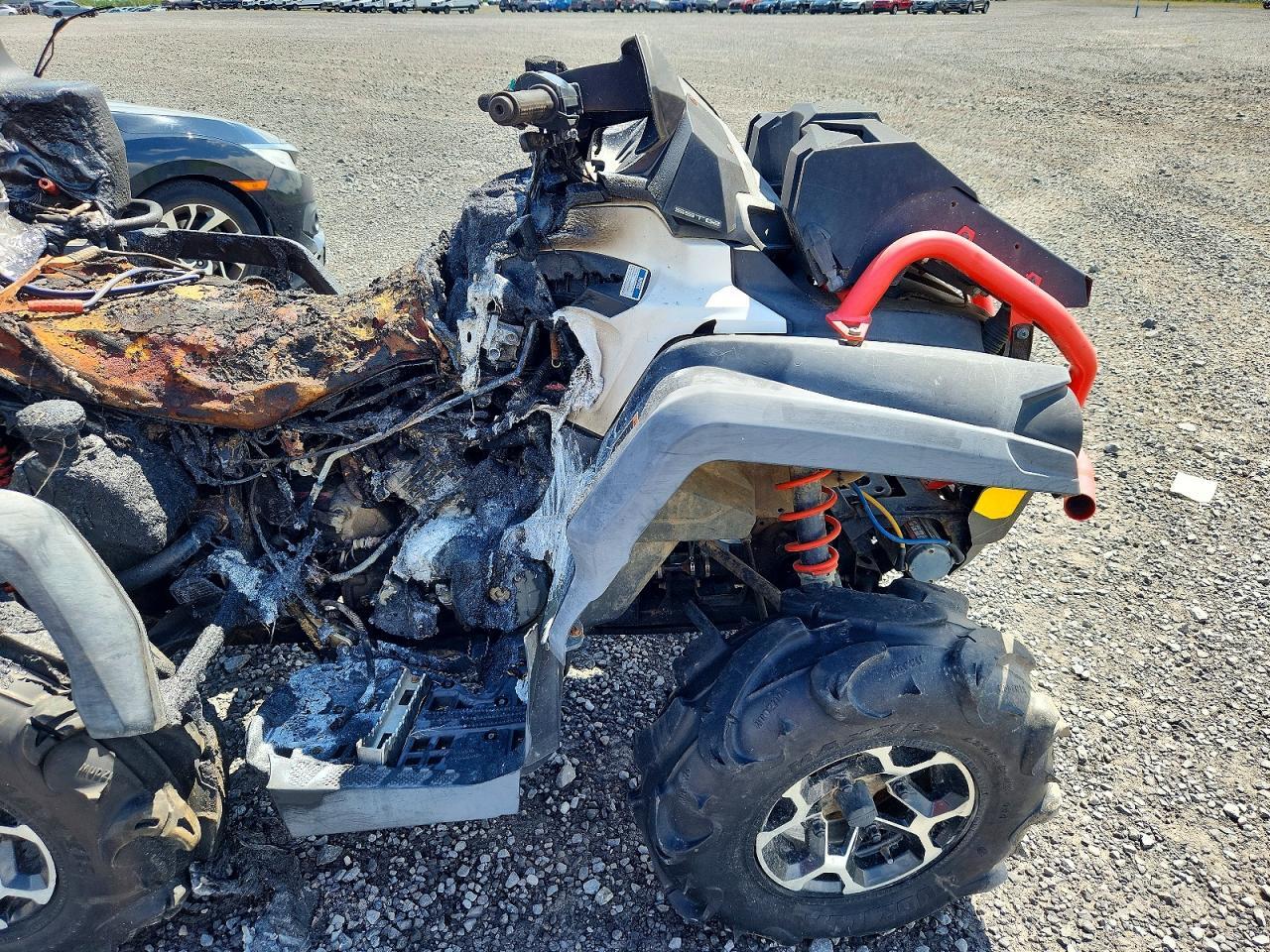 3JBLWAT29GJ000170 2016 CAN-AM OUTLANDER photo no. 5