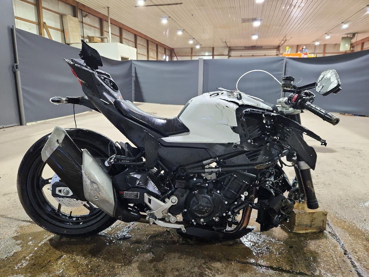 2026 CF MOTO 450NK LCEPESLB9T6001142