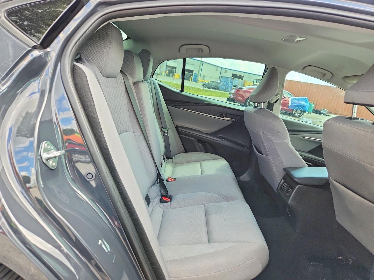 2025 TOYOTA CAMRY LE — Фото 10 из 12