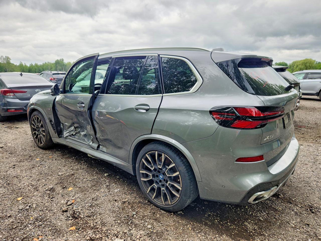 5UX43EU03R9V48131 2024 BMW X5 photo no. 2