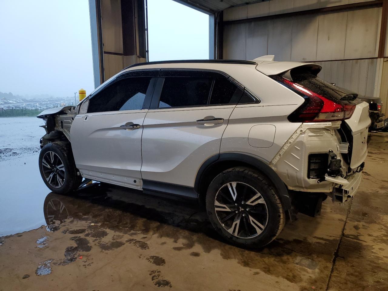 2024 MITSUBISHI ECLIPSE CROSS SE — Фото 2 из 13