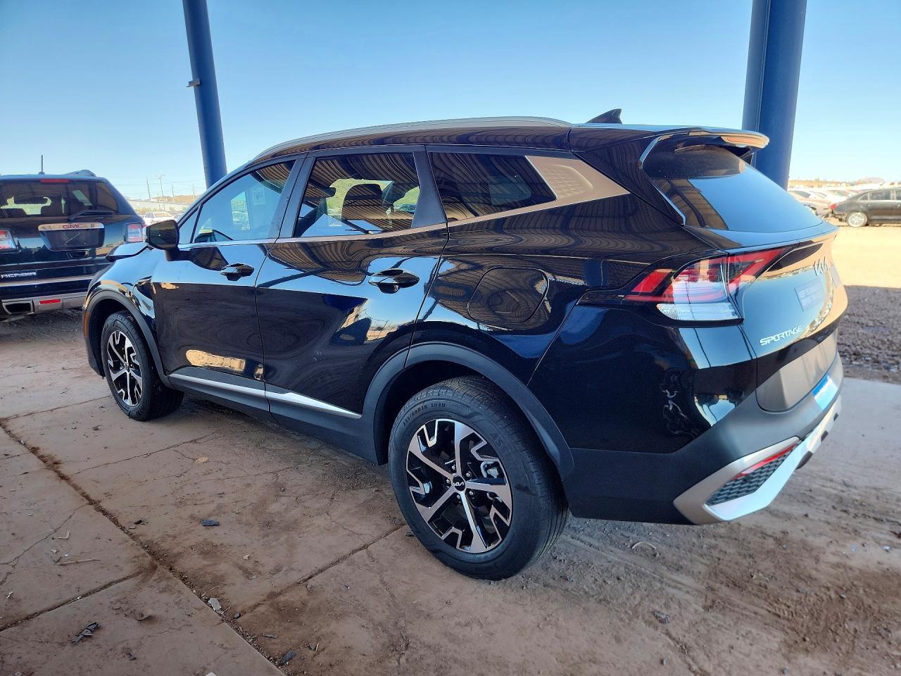 2024 KIA SPORTAGE EX — Фото 2 из 13