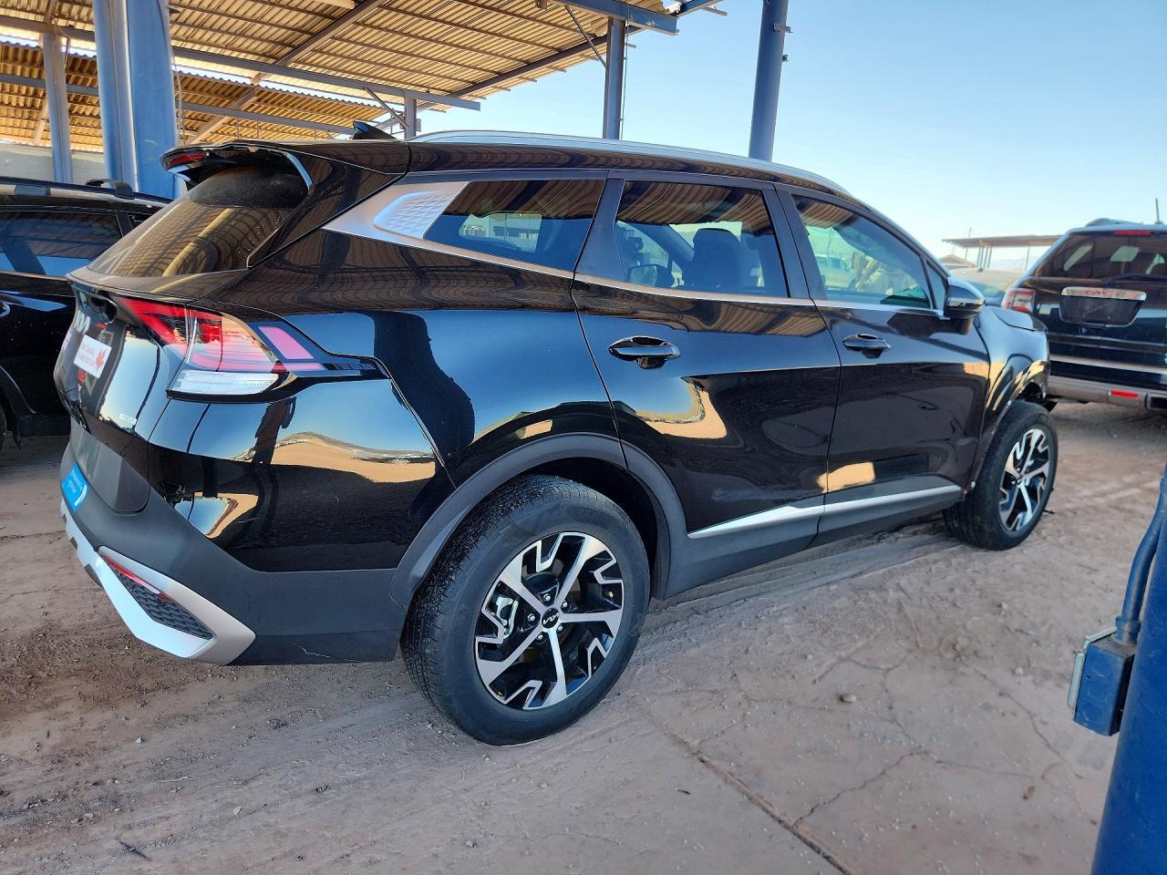 2024 KIA SPORTAGE EX — Фото 3 из 13