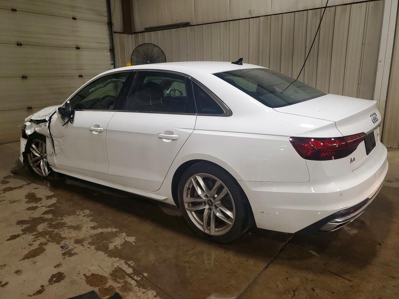 2023 AUDI A4 PREMIUM PLUS 45 — Фото 2 из 12