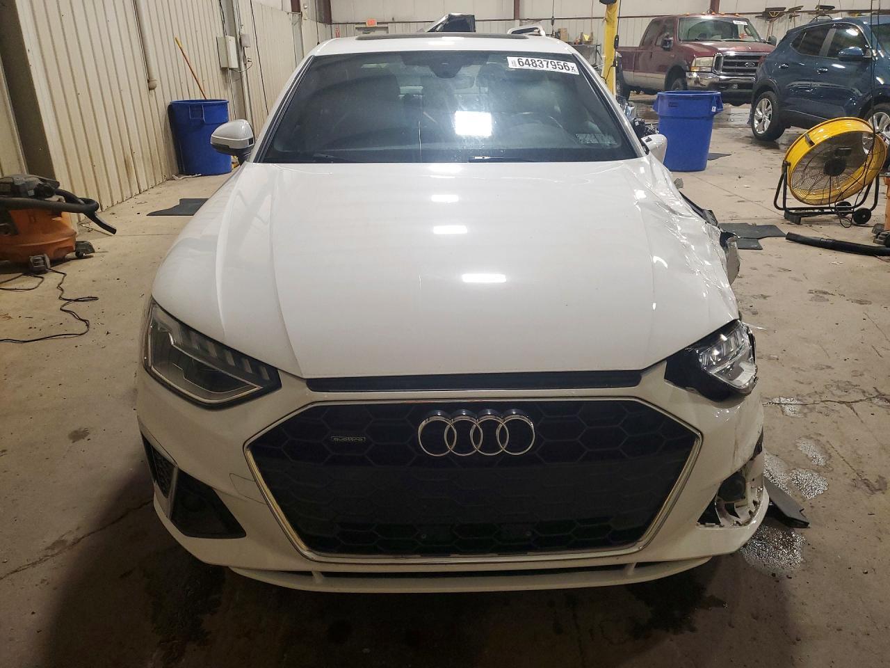 2023 AUDI A4 PREMIUM PLUS 45 — Фото 5 из 12