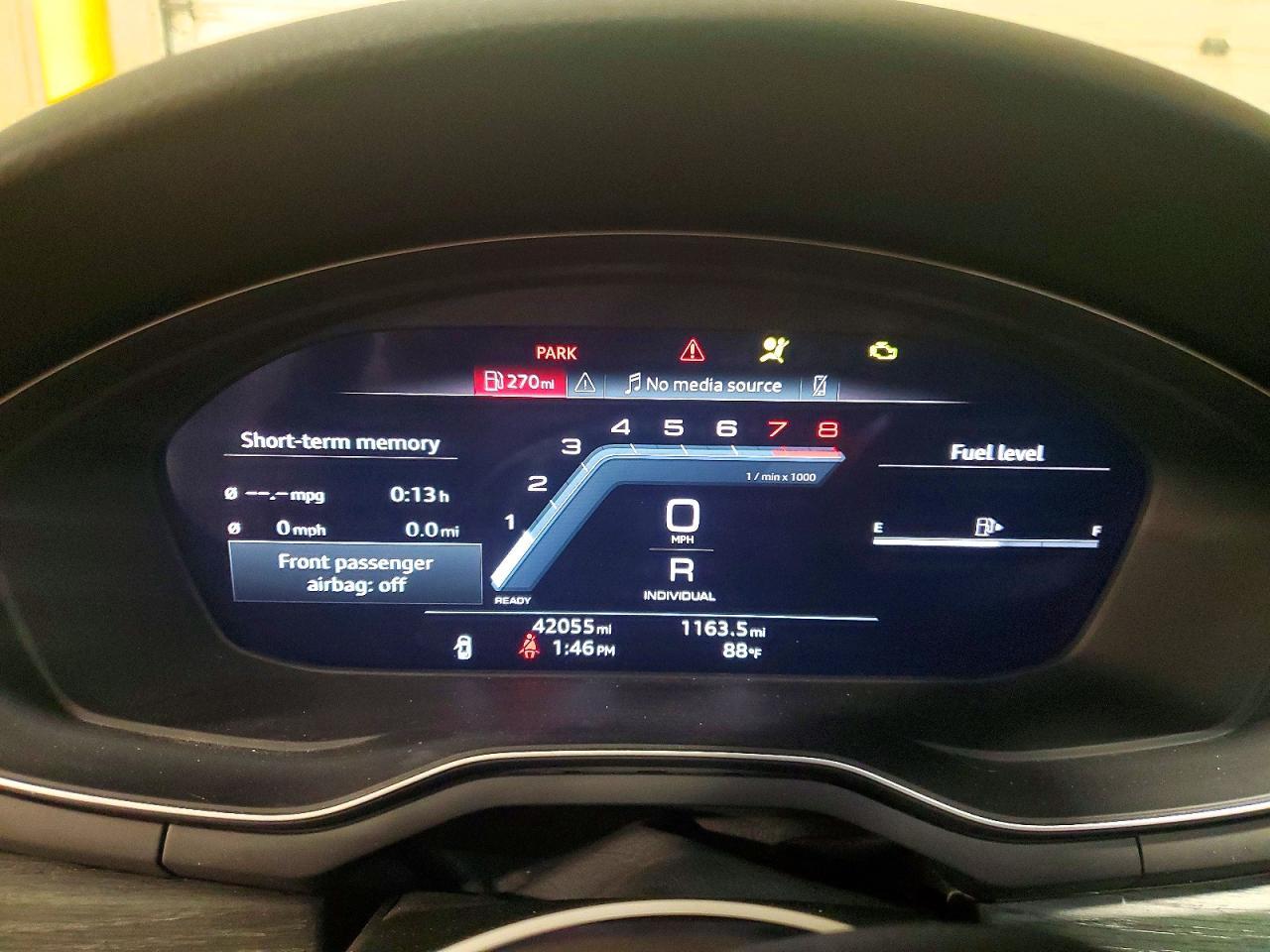 2023 AUDI A4 PREMIUM PLUS 45 — Фото 9 из 12