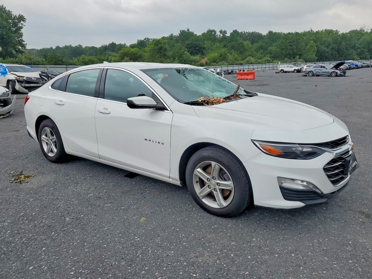 2023 CHEVROLET MALIBU LT — Фото 4 из 12