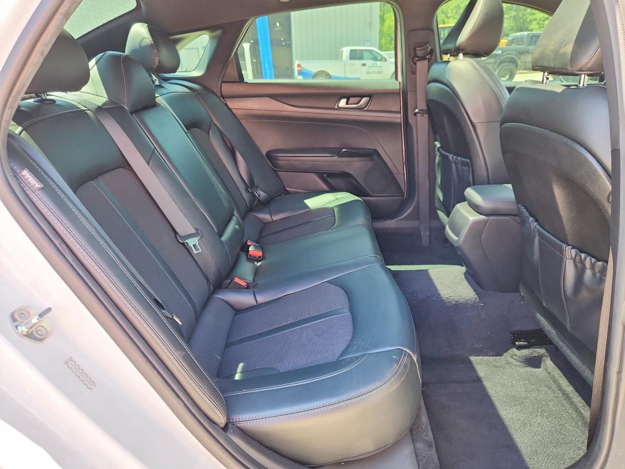 2023 KIA K5 GT LINE — Фото 10 из 12