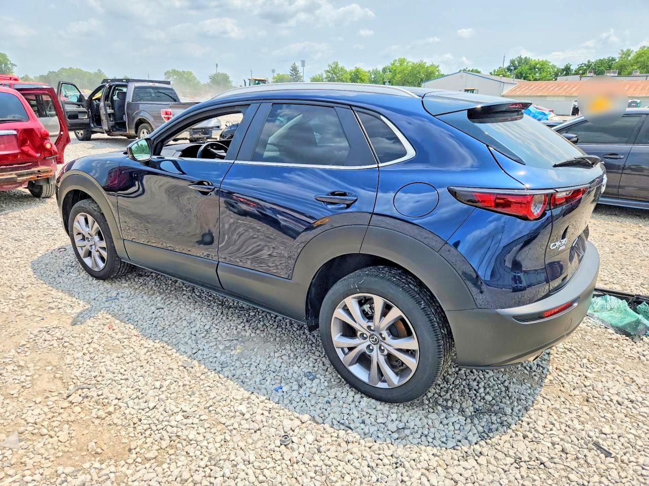3MVDMBCM2PM571799 2023 MAZDA CX-30 photo no. 2