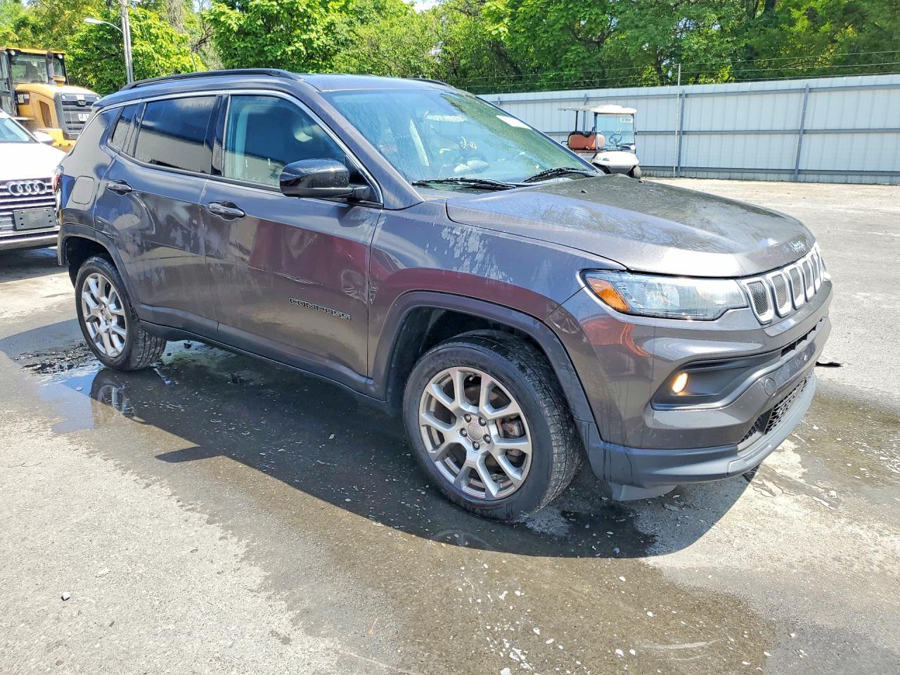 2022 JEEP COMPASS LATITUDE LUX — Фото 4 из 14
