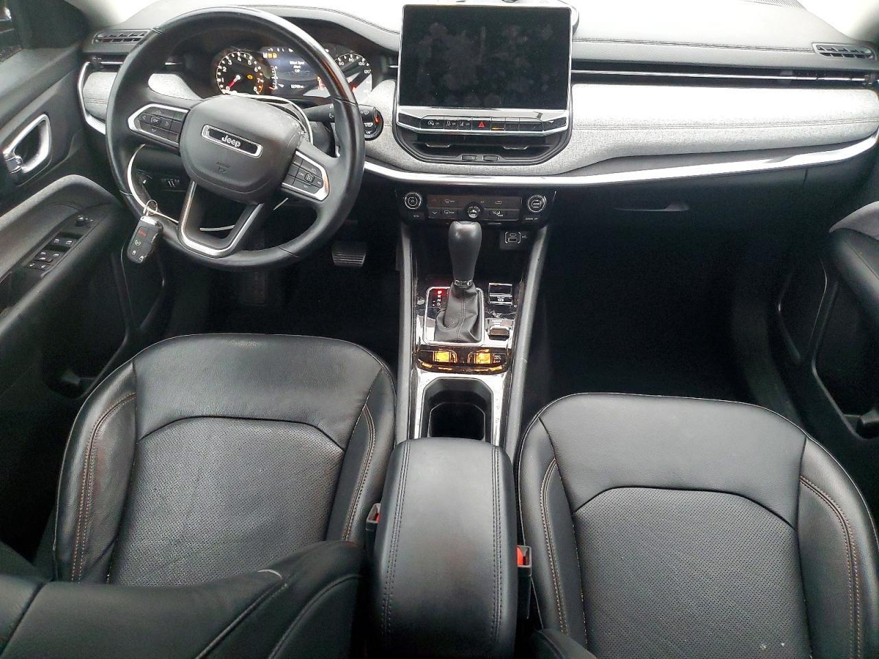 2022 JEEP COMPASS LATITUDE LUX — Фото 8 из 14