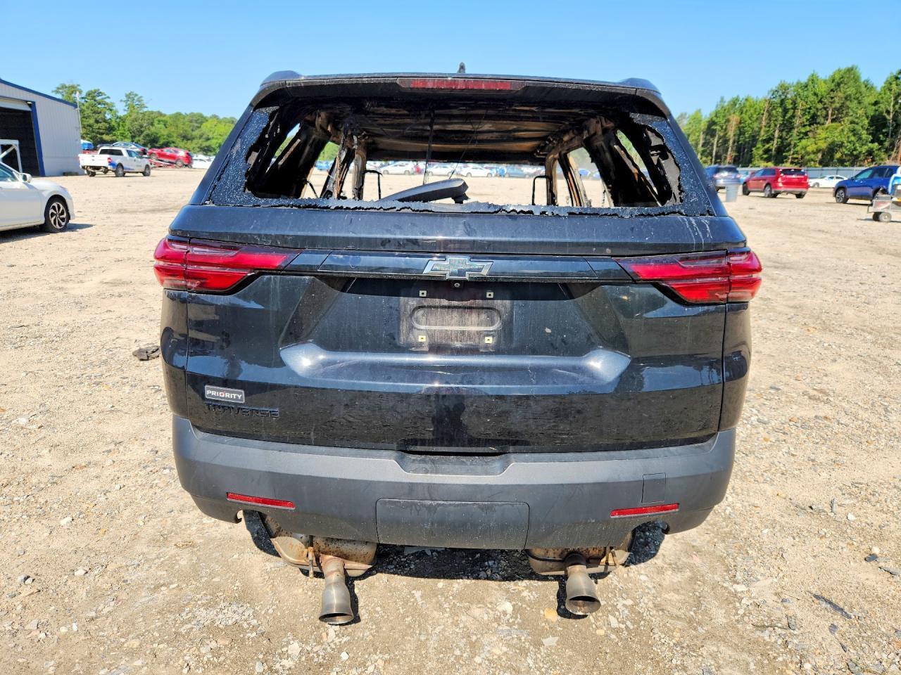 2022 CHEVROLET TRAVERSE LS — Фото 6 из 12
