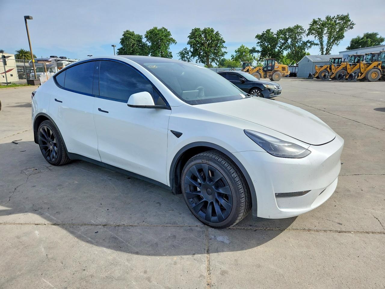 2022 TESLA MODEL Y — Фото 4 из 12