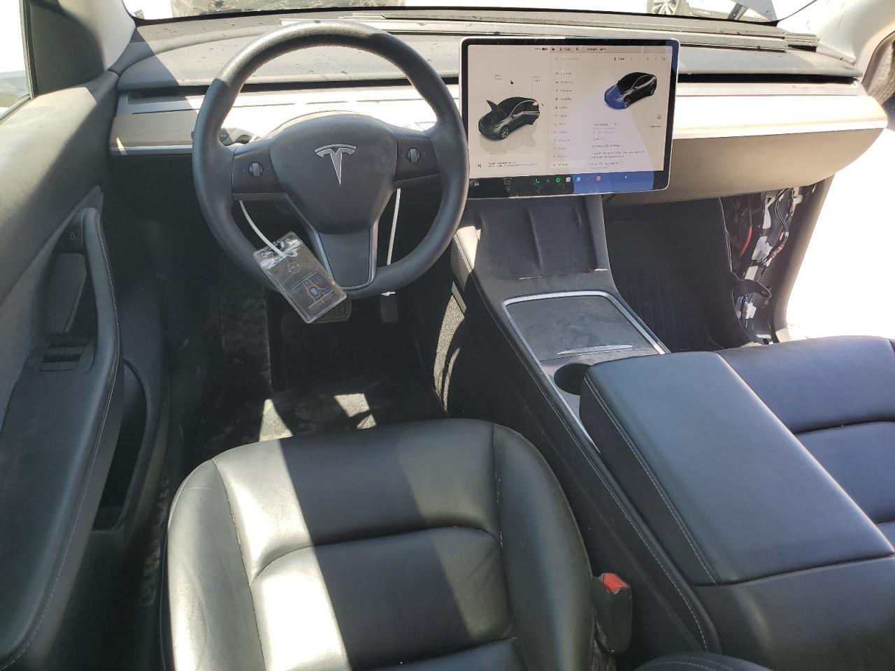 2022 TESLA MODEL Y — Фото 8 из 14