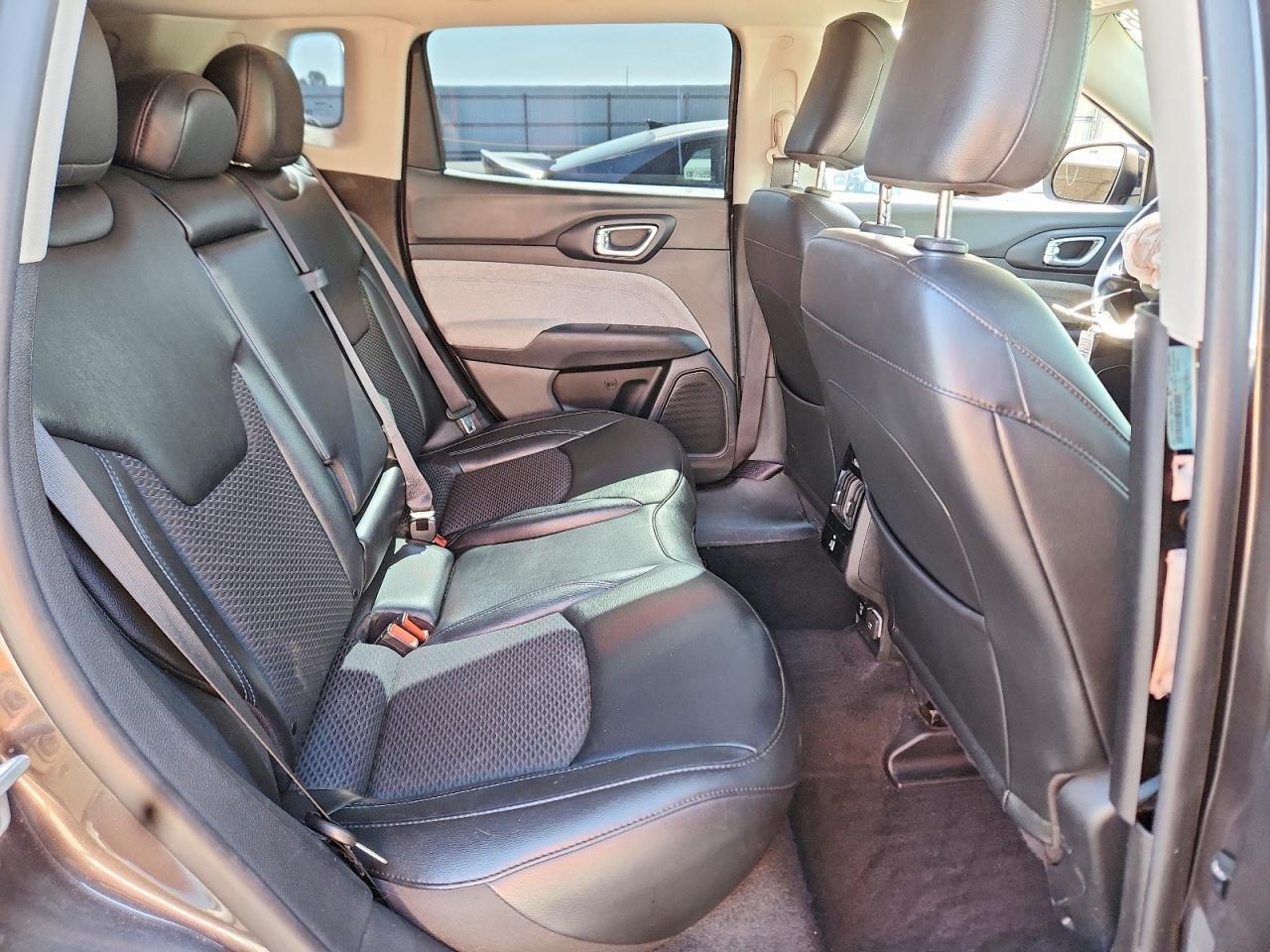 2022 JEEP COMPASS LATITUDE — Фото 11 из 13