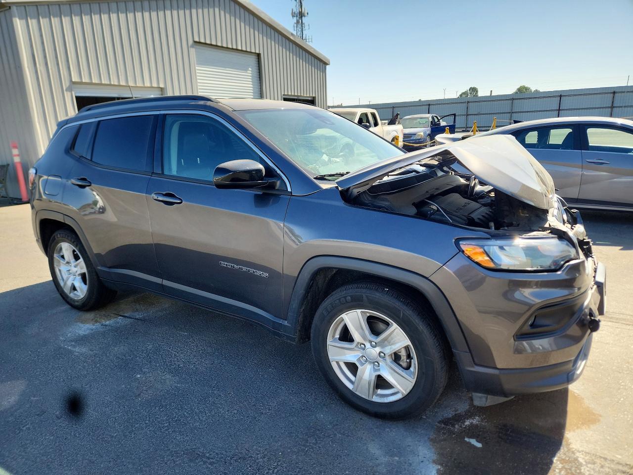 2022 JEEP COMPASS LATITUDE — Фото 4 из 13