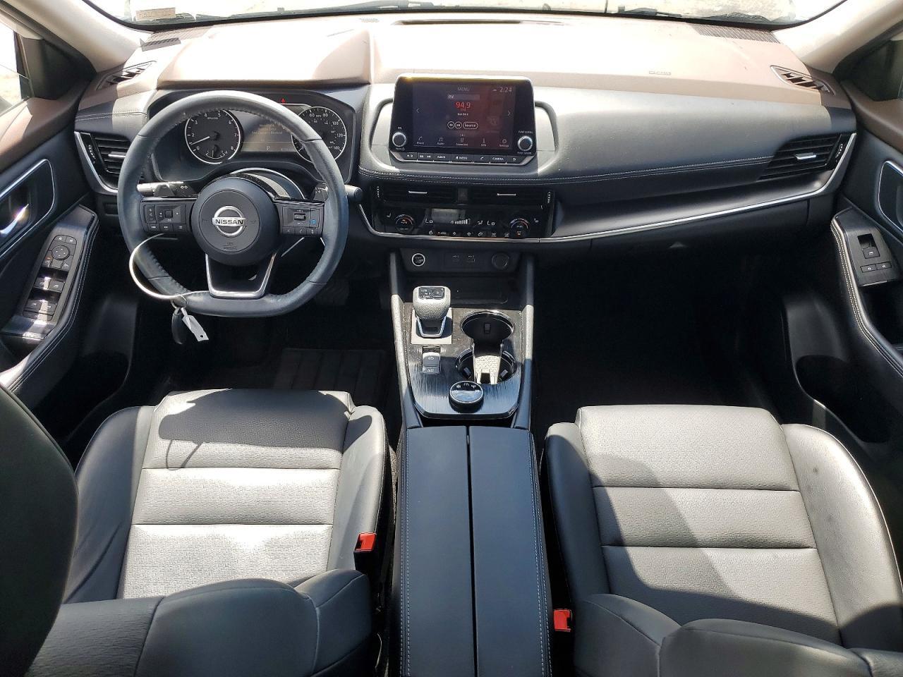 2021 NISSAN ROGUE SV — Фото 8 из 13