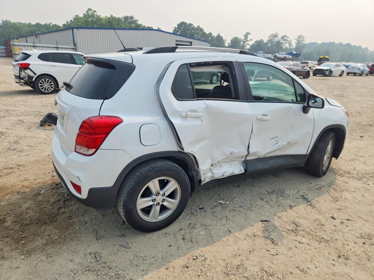 2021 CHEVROLET TRAX 1LT — Фото 3 из 14