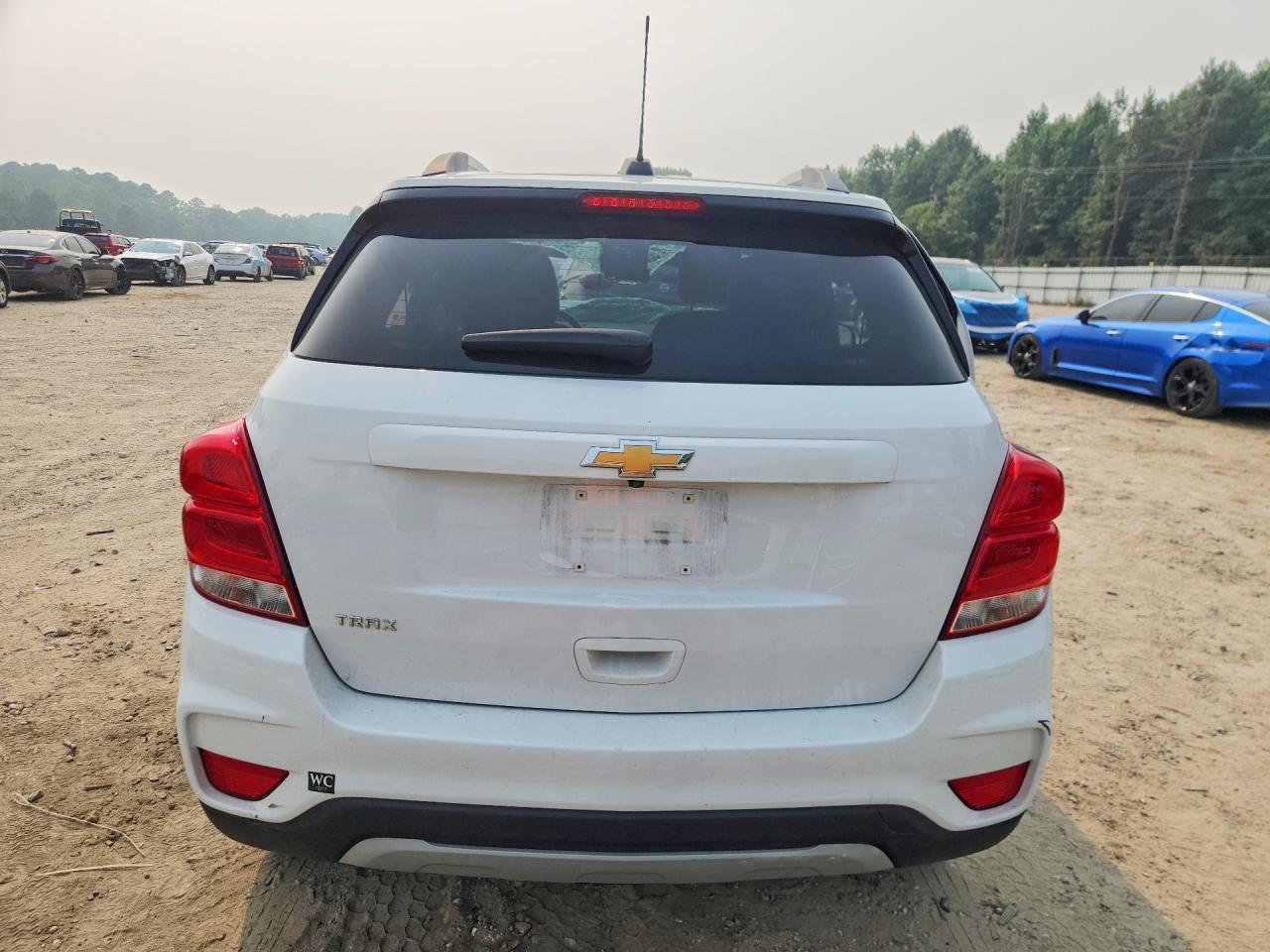 2021 CHEVROLET TRAX 1LT — Фото 6 из 14