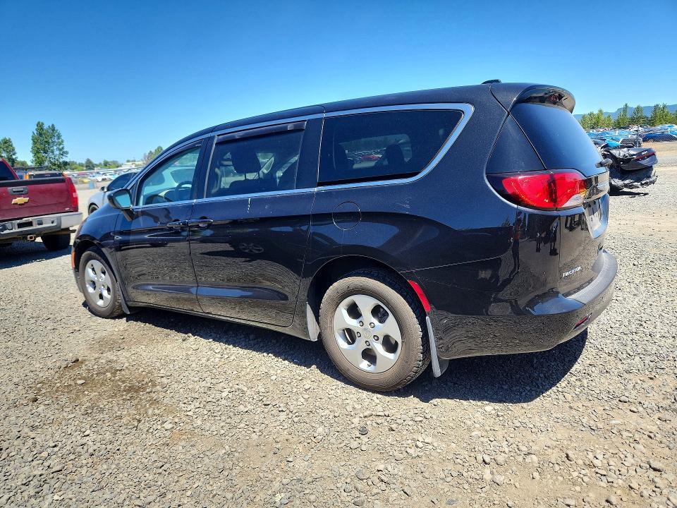 2C4RC1CG7HR747948 2017 CHRYSLER PACIFICA photo no. 2