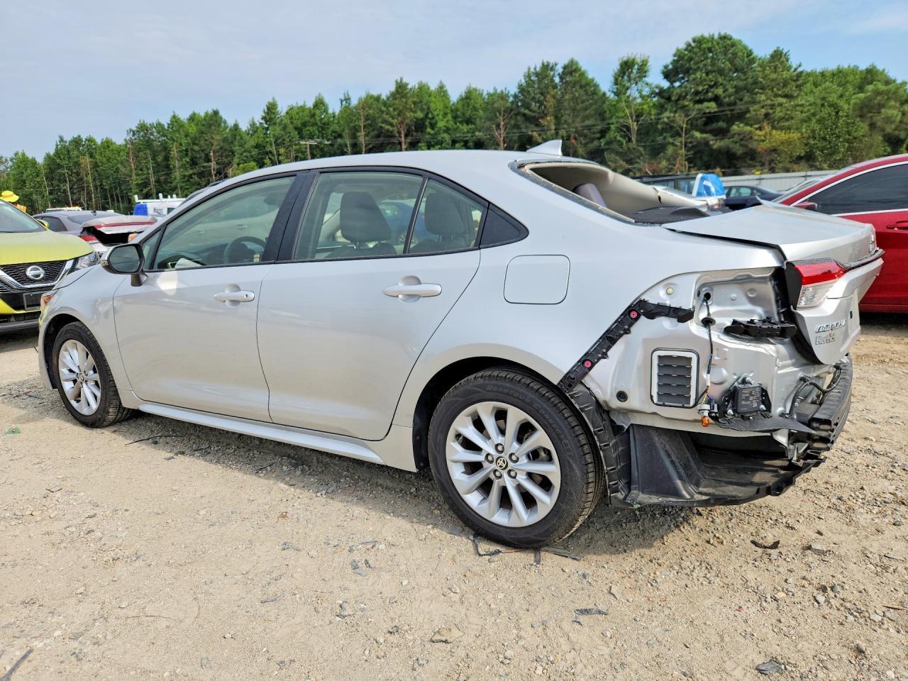 2021 TOYOTA COROLLA LE — Фото 2 из 13