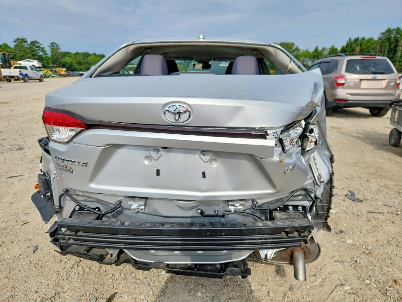 2021 TOYOTA COROLLA LE — Фото 6 из 13