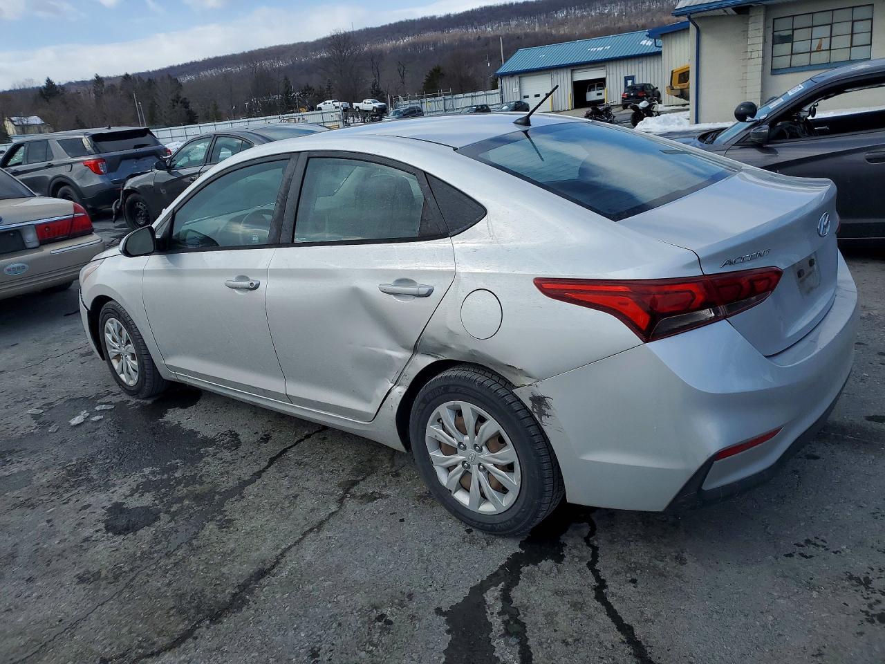 2020 HYUNDAI ACCENT SE — Фото 2 из 12