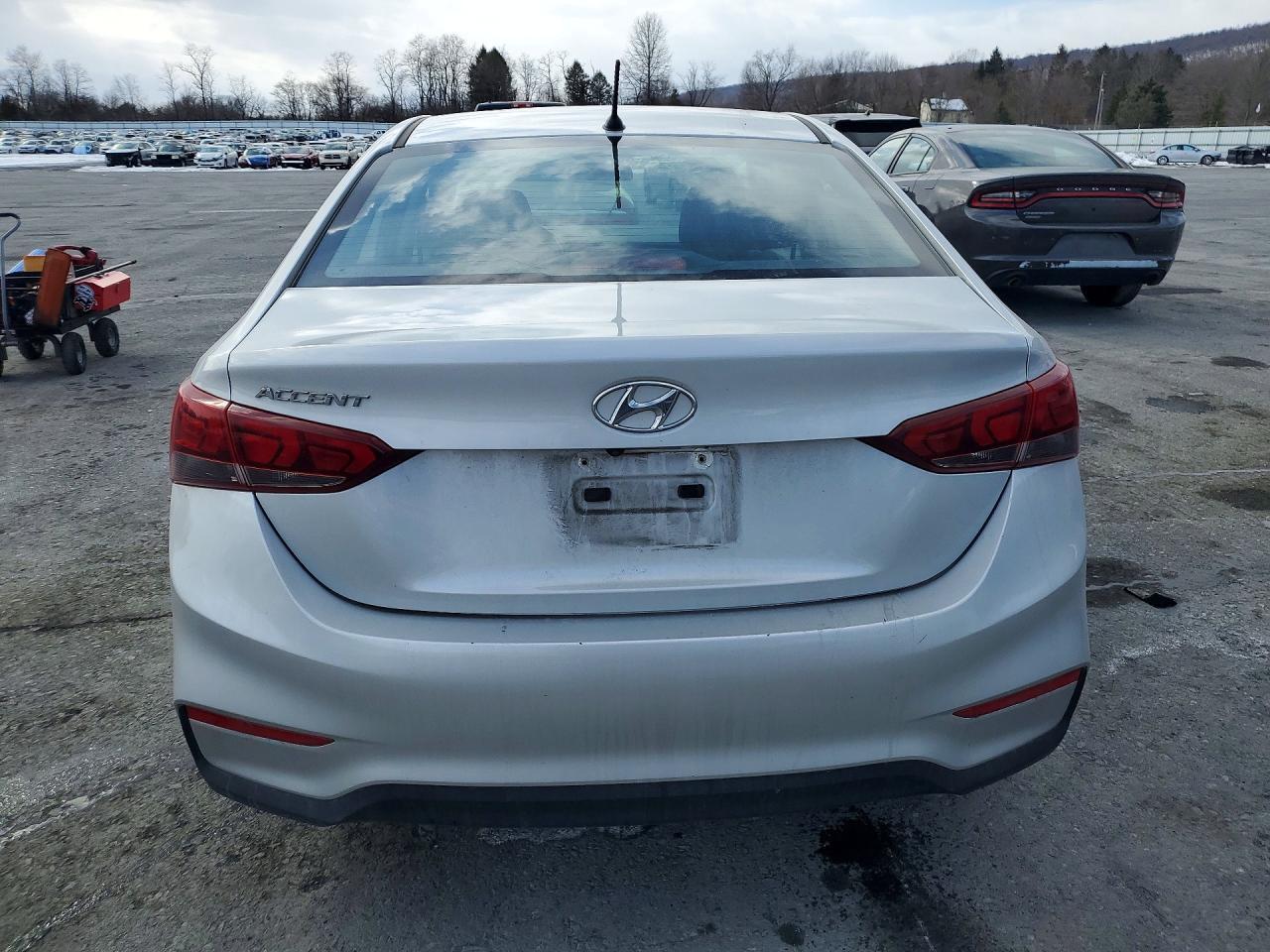 2020 HYUNDAI ACCENT SE — Фото 6 из 12