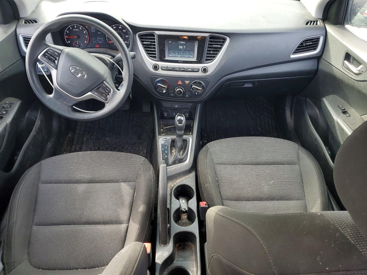 2020 HYUNDAI ACCENT SE — Фото 8 из 12