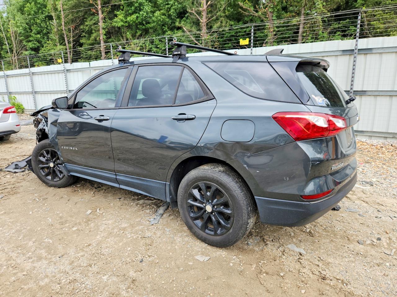 2020 CHEVROLET EQUINOX LS — Фото 2 из 13