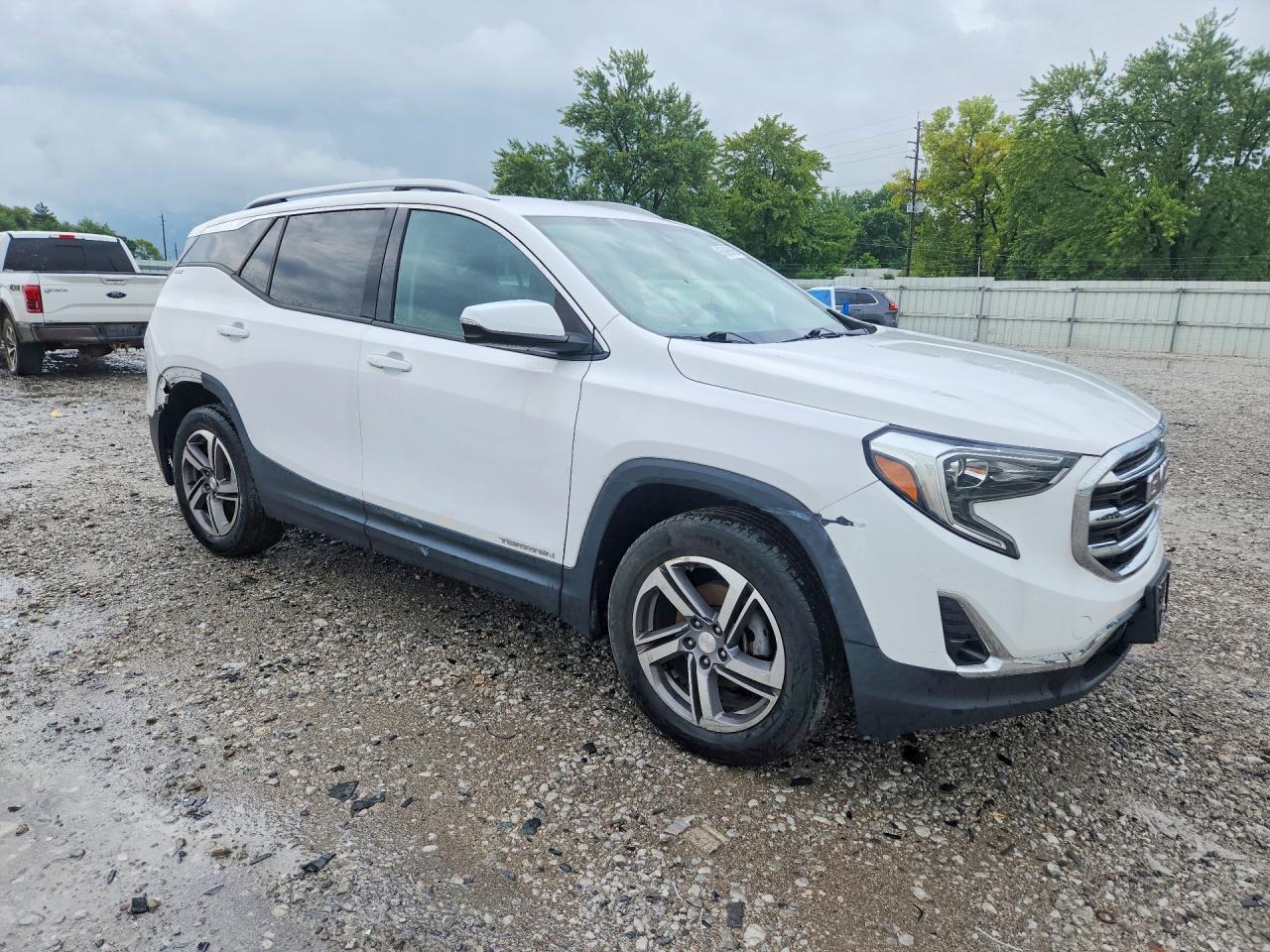 2020 GMC TERRAIN SLT — Фото 4 из 12