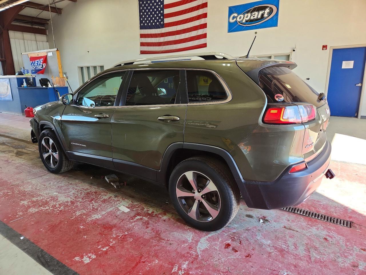 1C4PJMDX4KD317043 2019 JEEP CHEROKEE photo no. 2
