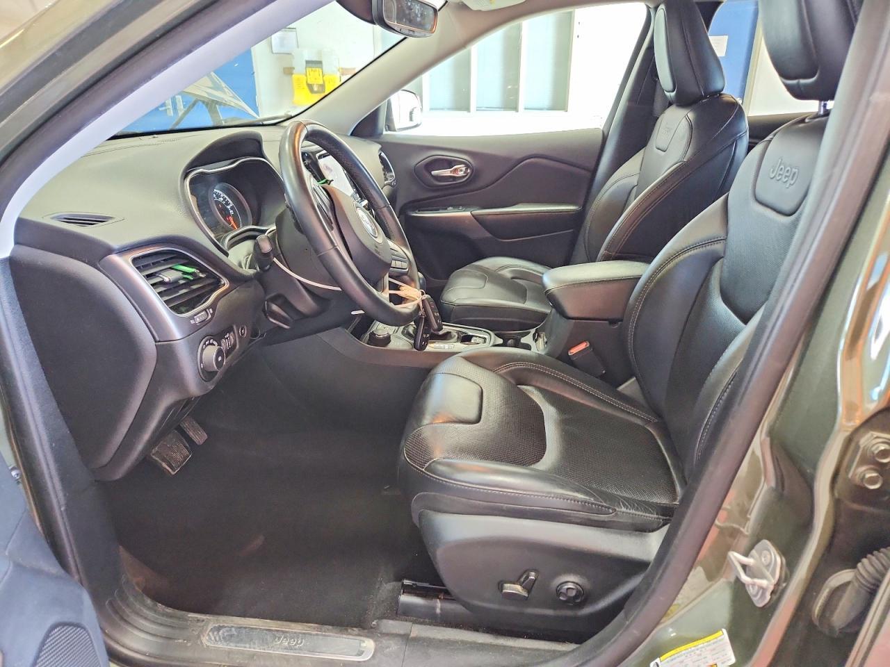 1C4PJMDX4KD317043 2019 JEEP CHEROKEE photo no. 7