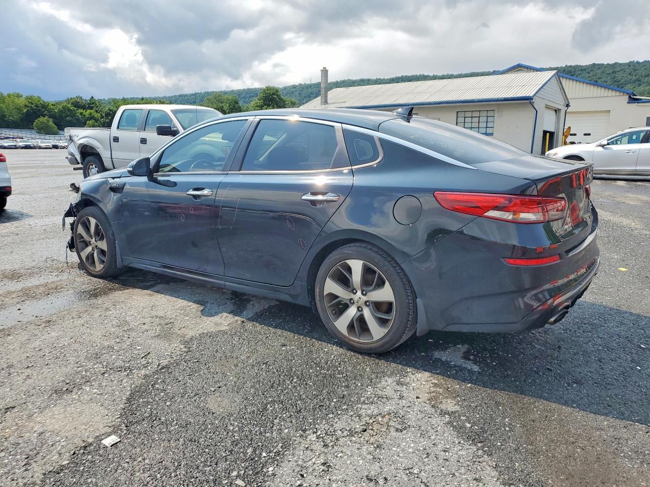 2019 KIA OPTIMA S — Фото 2 из 12
