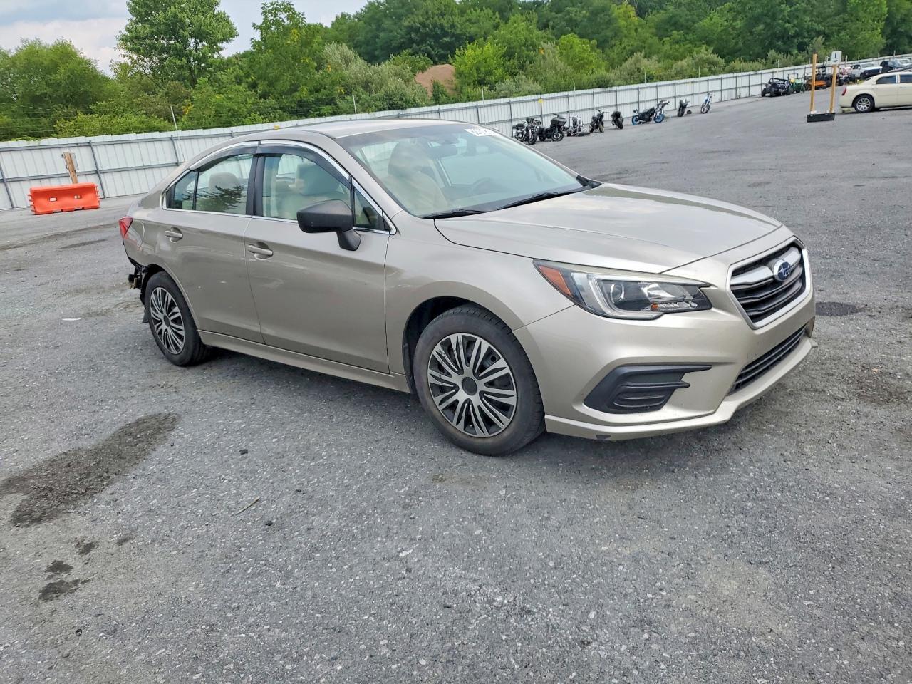 2019 SUBARU LEGACY 2.5I — Фото 4 из 12
