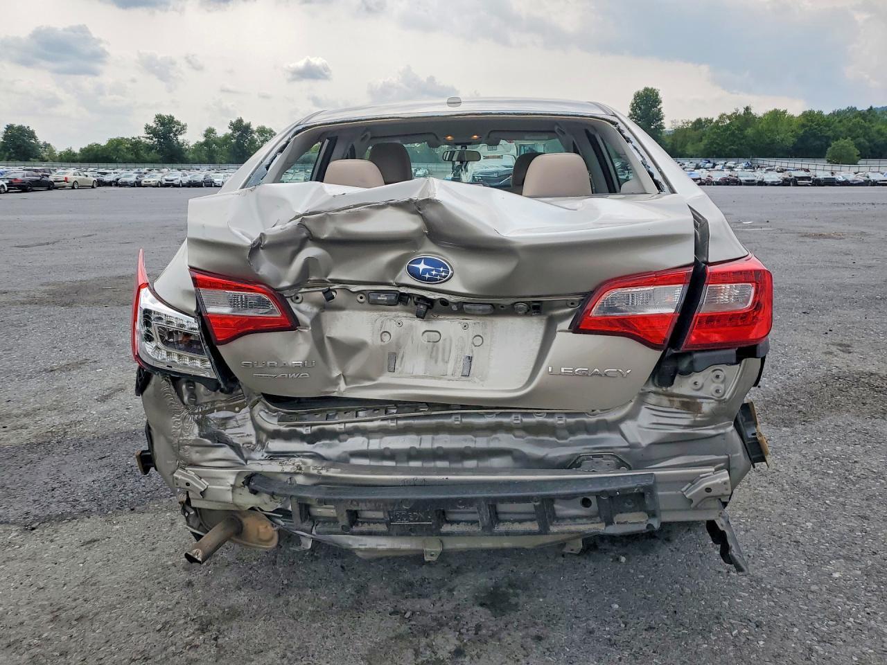 2019 SUBARU LEGACY 2.5I — Фото 6 из 12