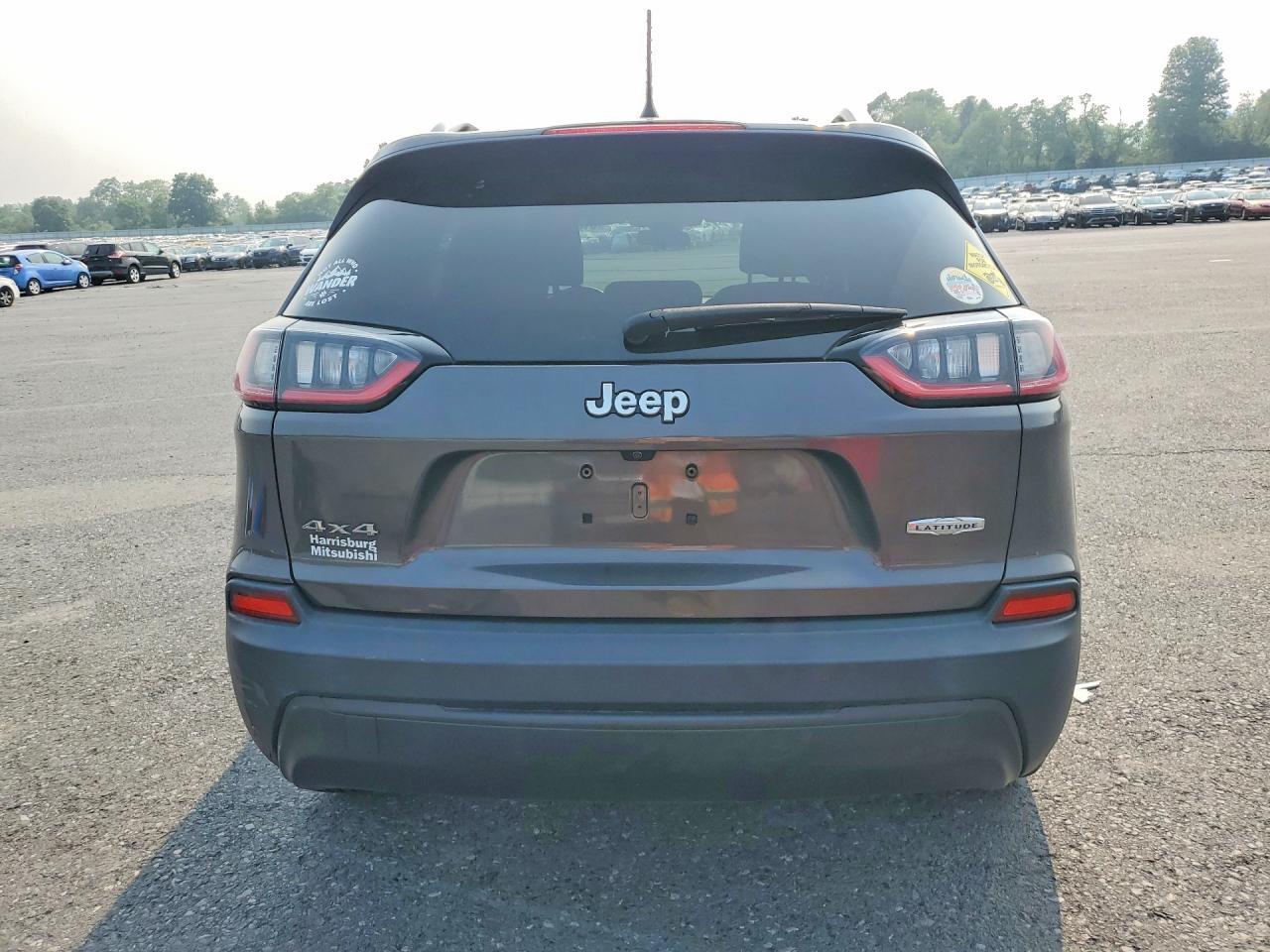 2019 JEEP CHEROKEE LATITUDE PLUS — Фото 6 из 12