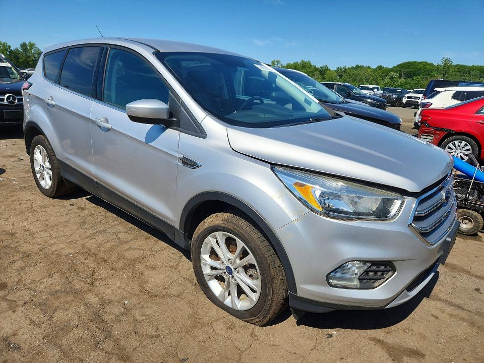 2017 FORD ESCAPE SE — Фото 4 из 12
