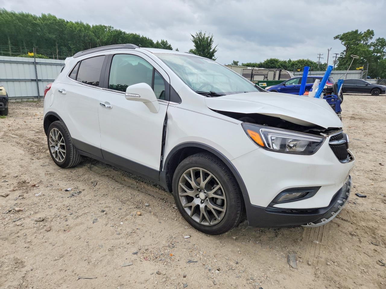 2019 BUICK ENCORE SPORT TOURING — Фото 4 из 13