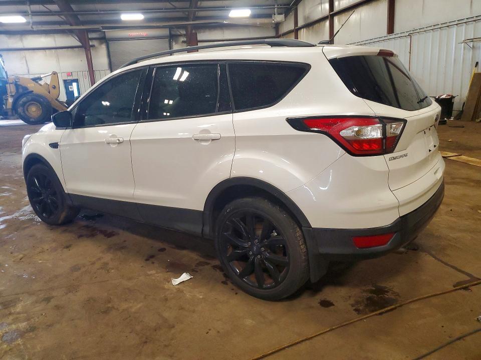 2017 FORD ESCAPE SE — Фото 2 из 13