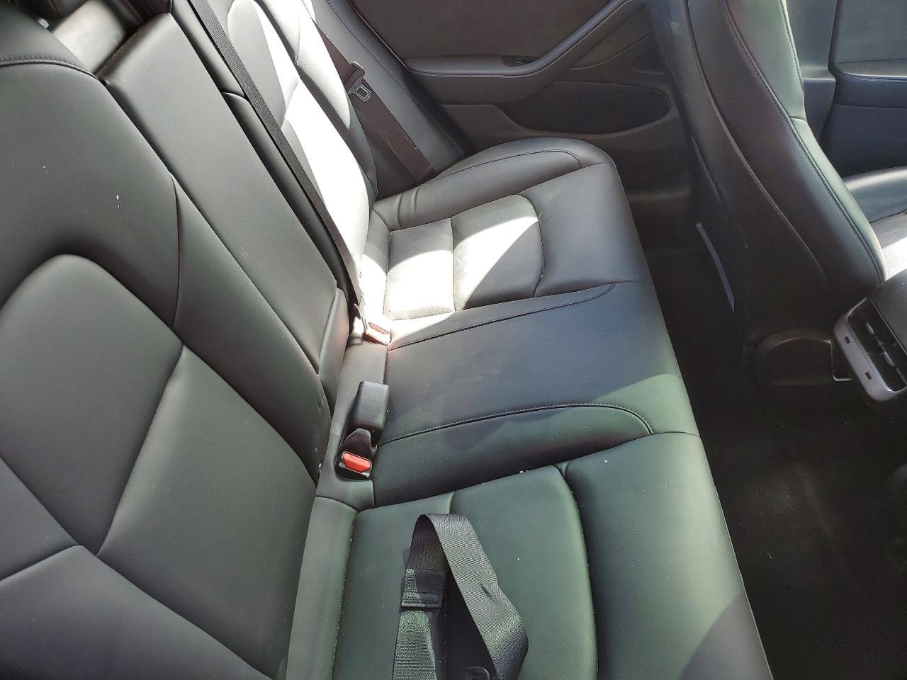 2019 TESLA MODEL 3 — Фото 10 из 12